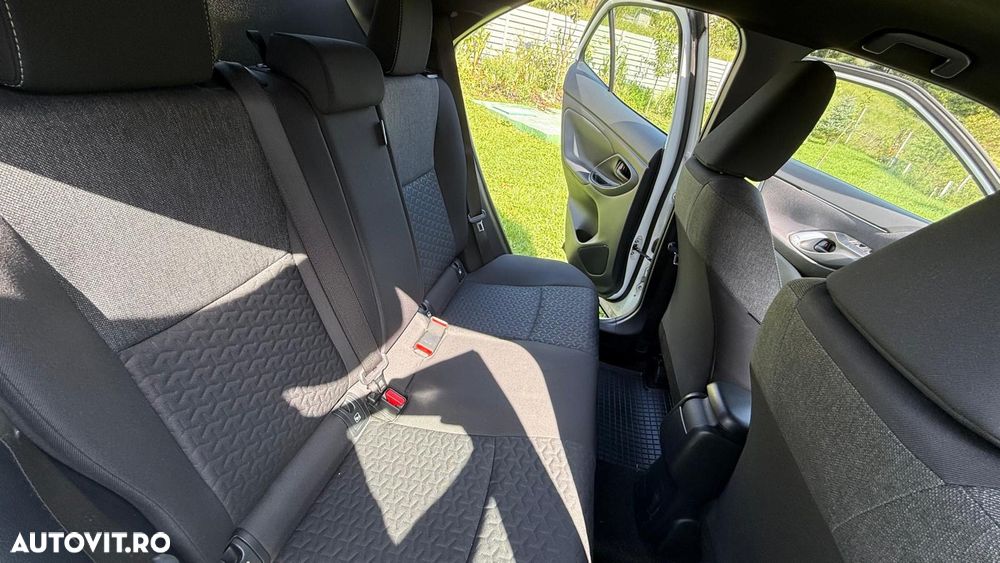 Toyota Yaris Cross 1.5 VVT-i HSD 116 4x2 HEV Dynamic - 2