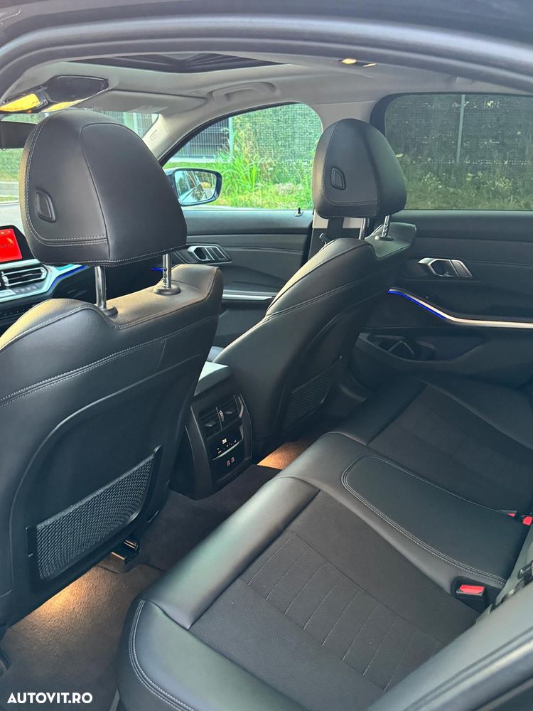 BMW Seria 3 320i xDrive Aut. Sport Line - 30