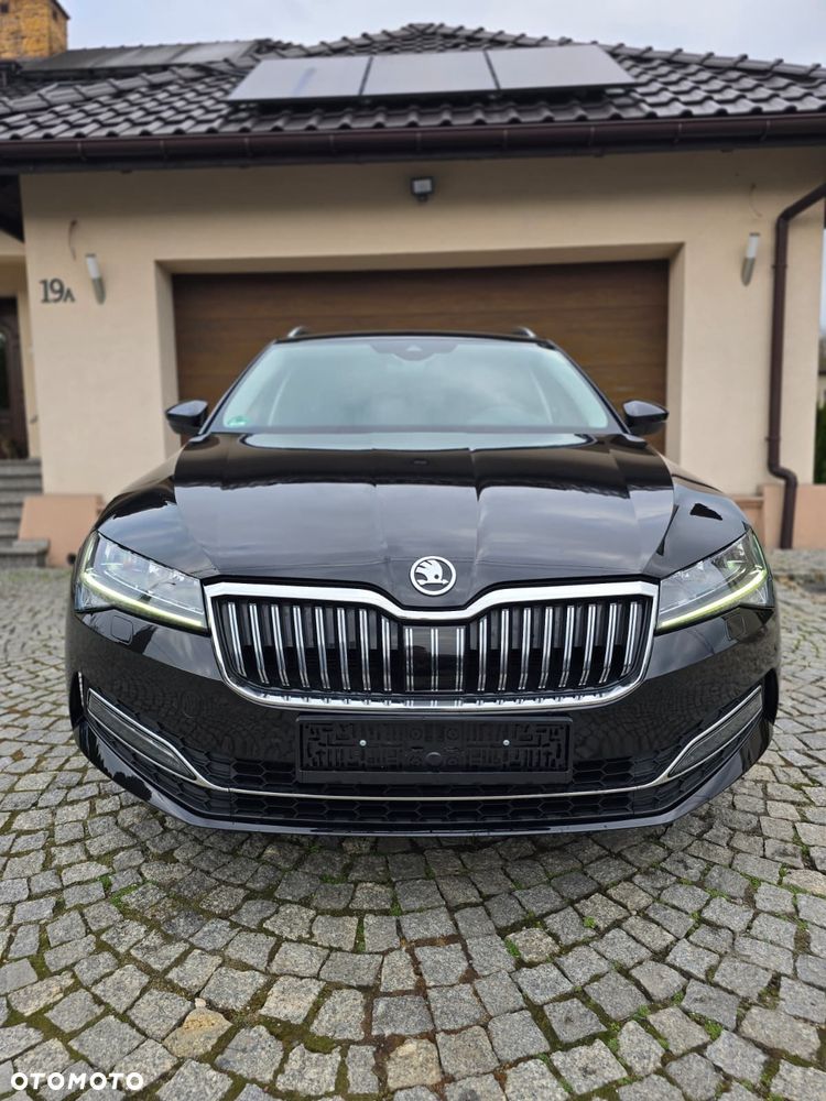 Skoda Superb 2.0 TDI DSG Premium Edition - 4