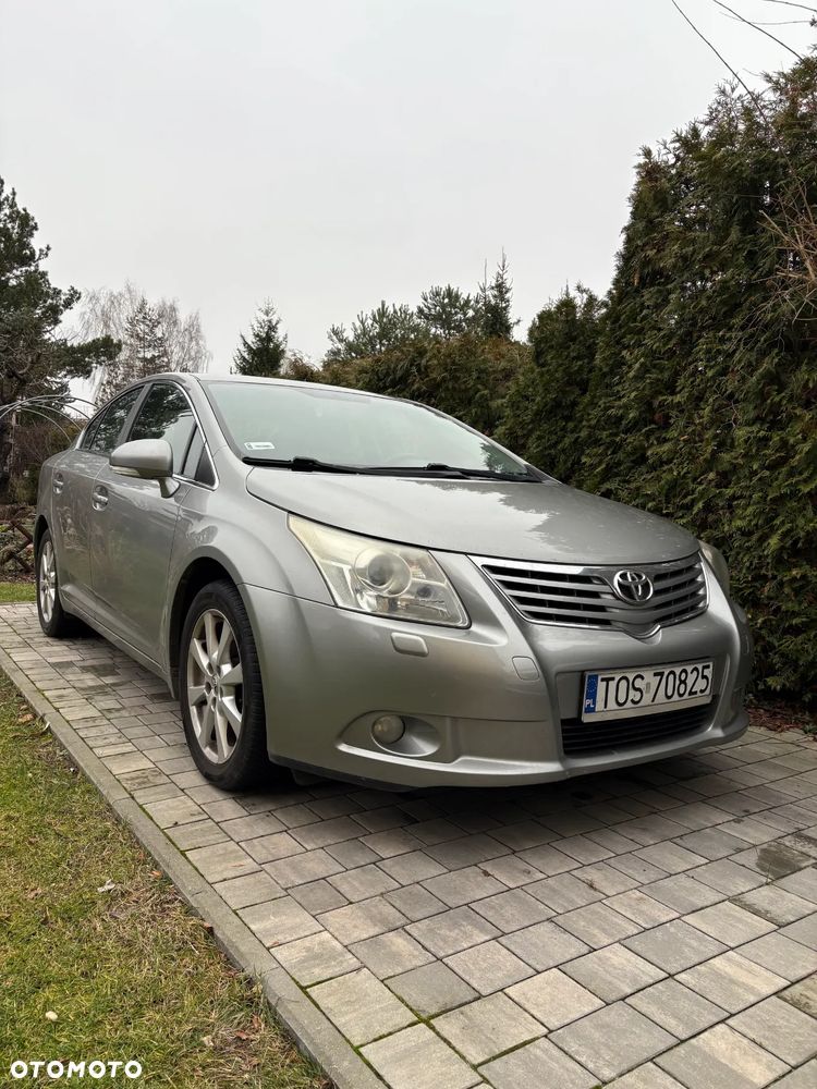 Toyota Avensis 1.6 Luna - 2