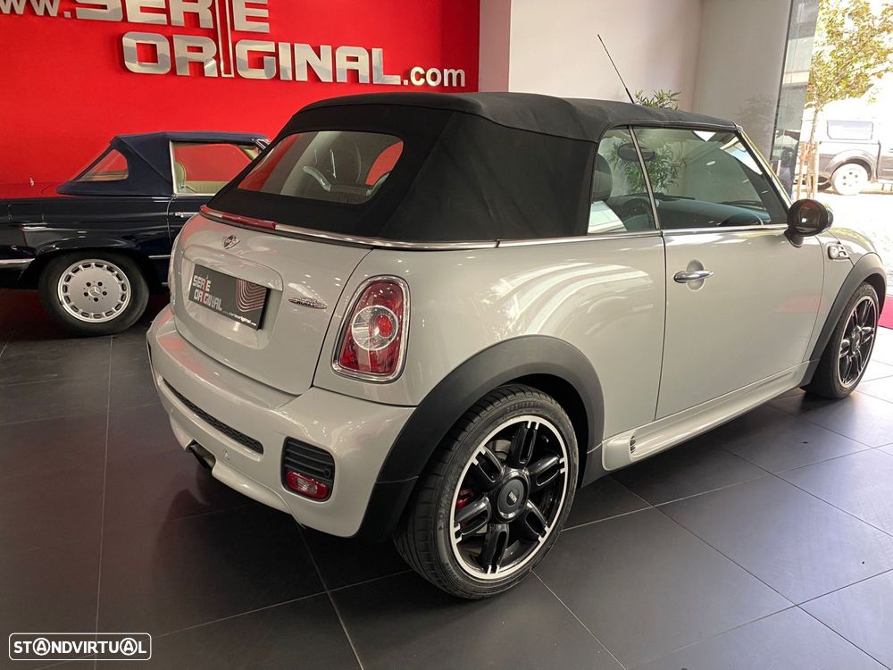 MINI Cabrio John Cooper Works - 4