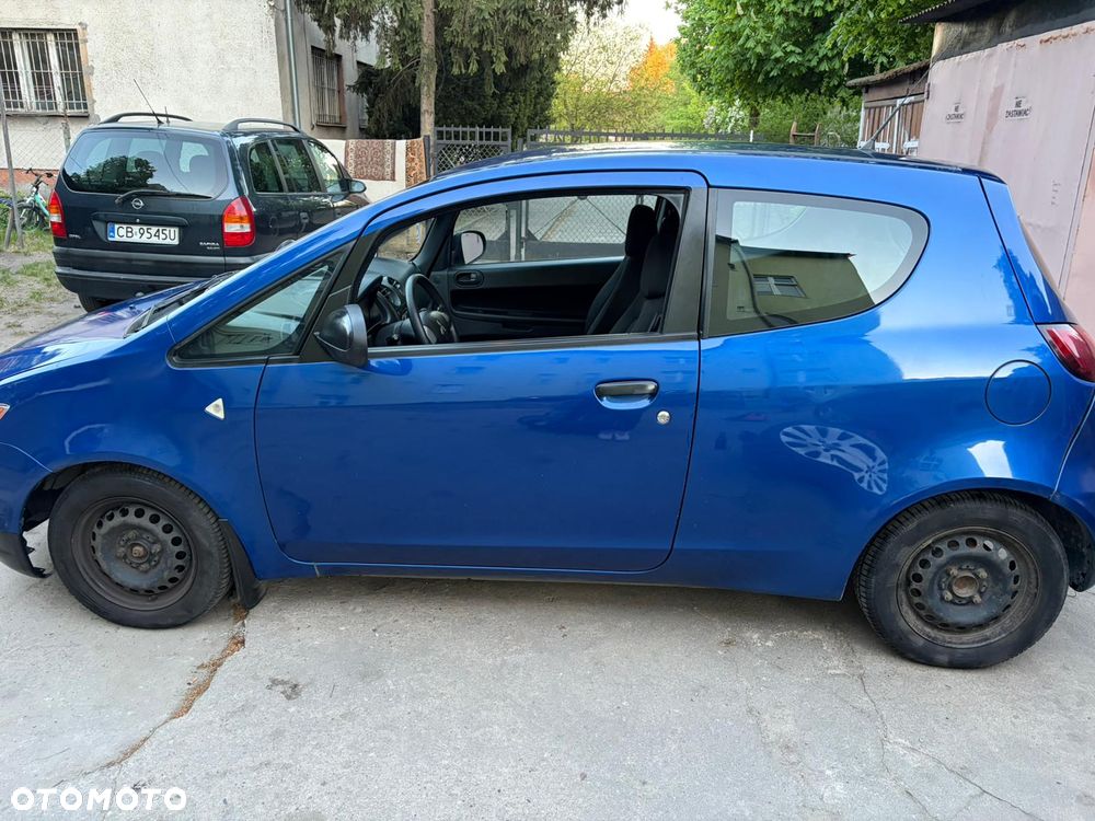 Mitsubishi Colt - 3