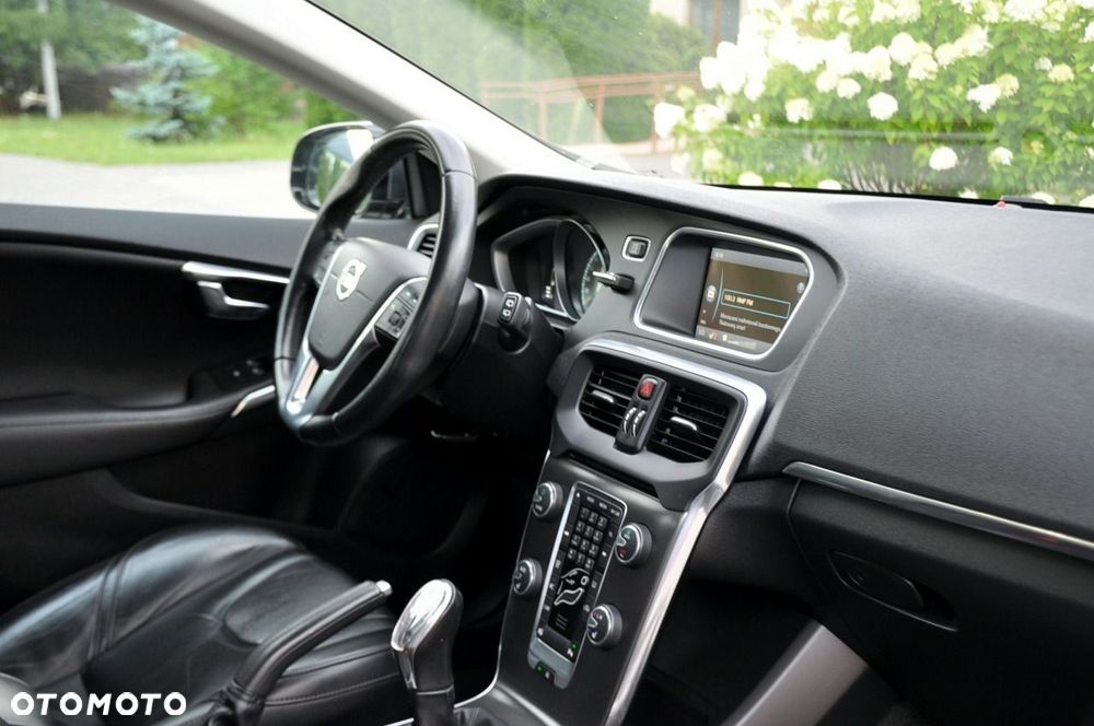 Volvo V40 - 18