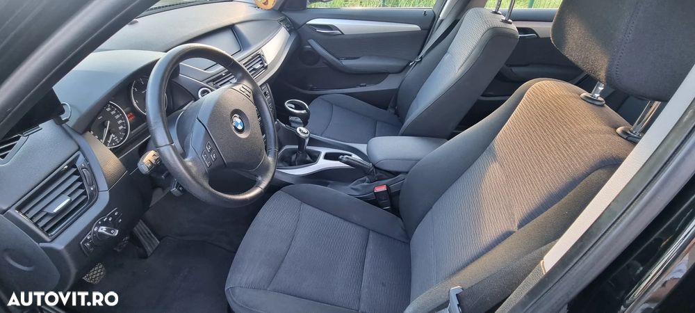 BMW X1 xDrive18d - 14