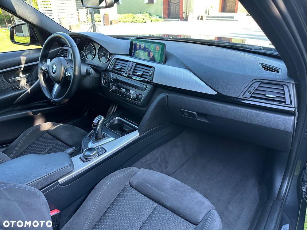 BMW Seria 3 328i Sport-Aut Sport Line - 31
