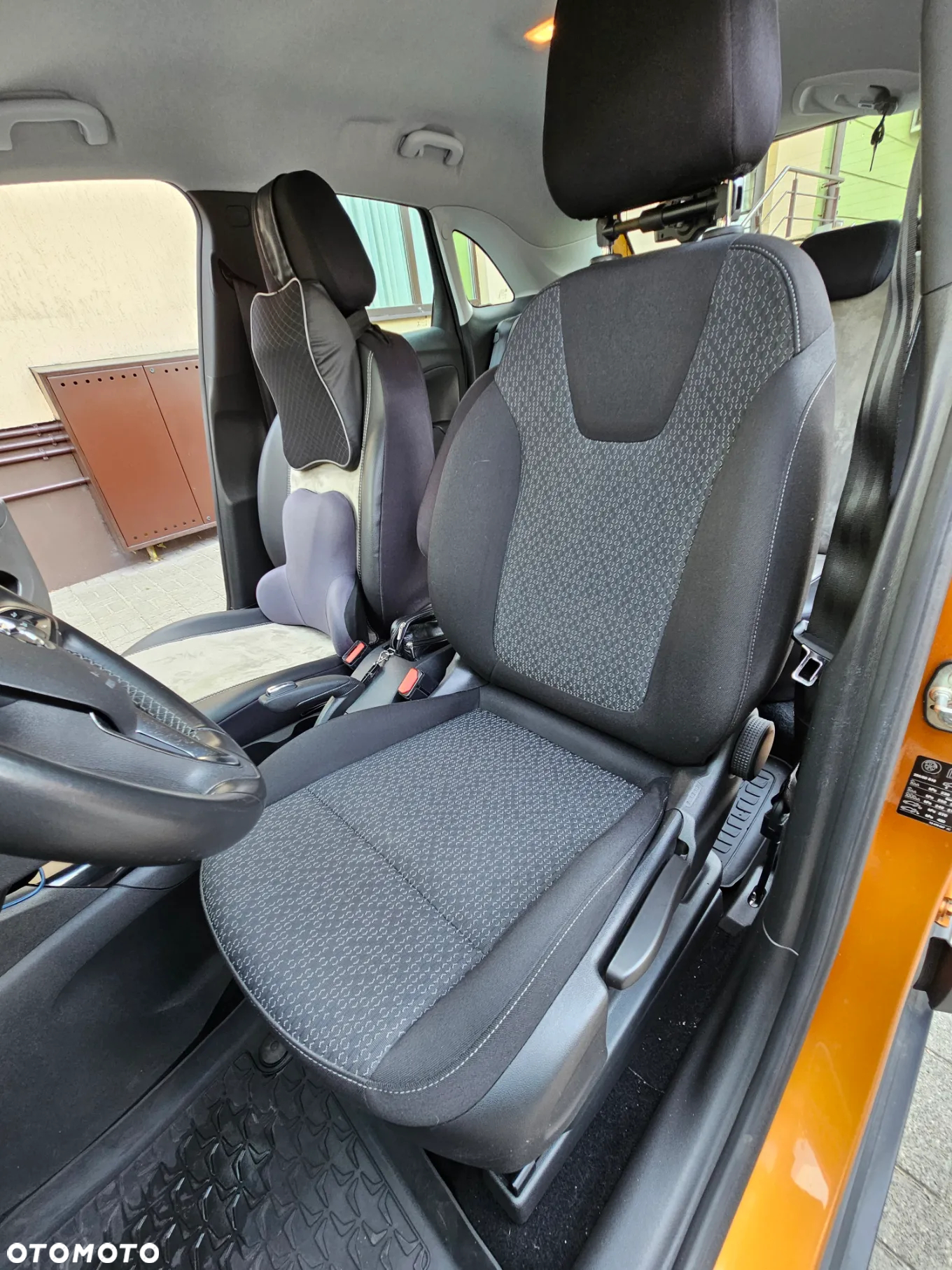 Opel Crossland X 1.2 T Enjoy S&S - 20