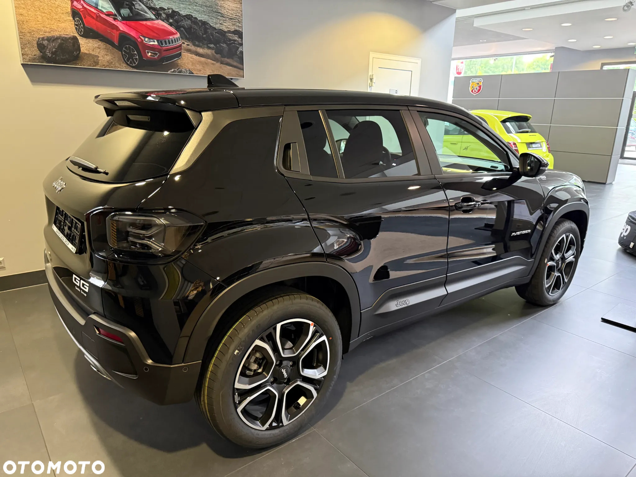 Jeep Avenger 1.2 T3 mHEV Summit FWD eDCT6 - 10