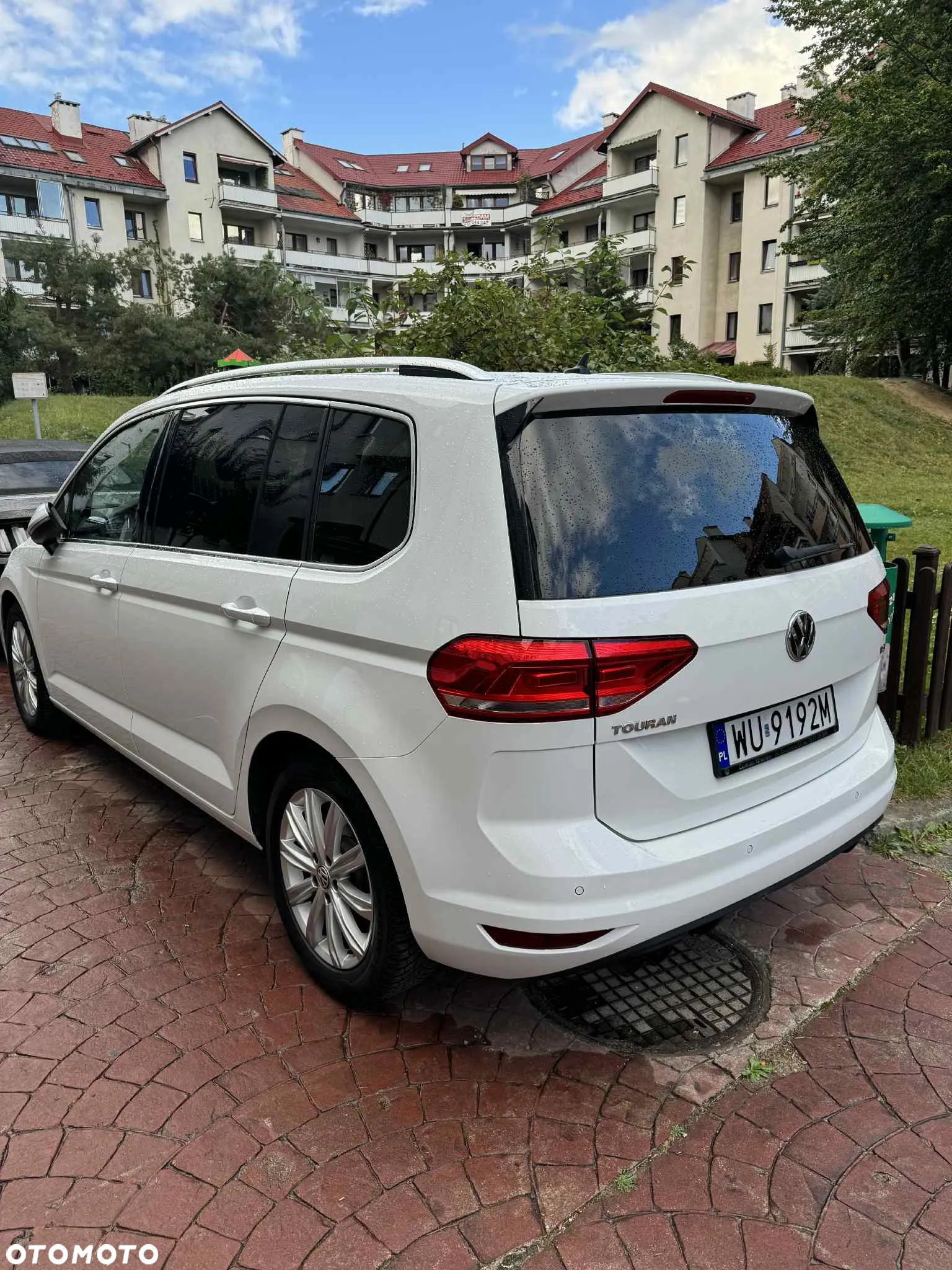 Volkswagen Touran 1.4 TSI BMT Highline DSG - 4