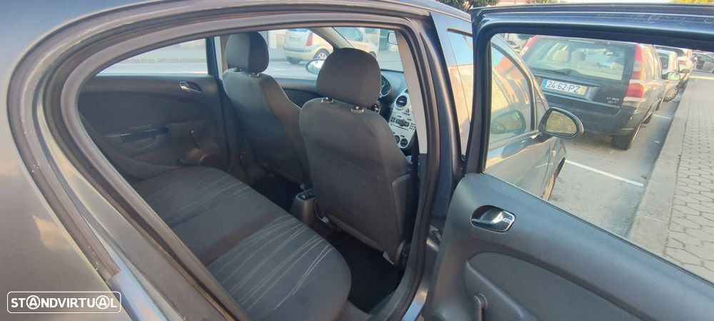Opel Corsa 1.3 CDTi CMON - 4