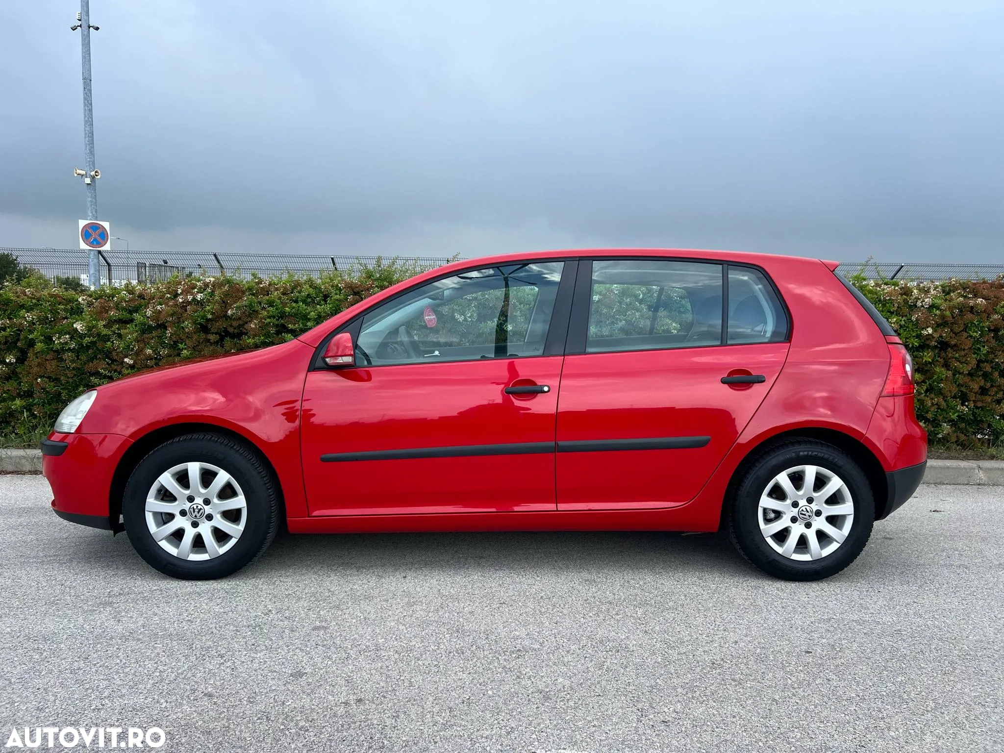 Volkswagen Golf 1.6 Trendline - 5