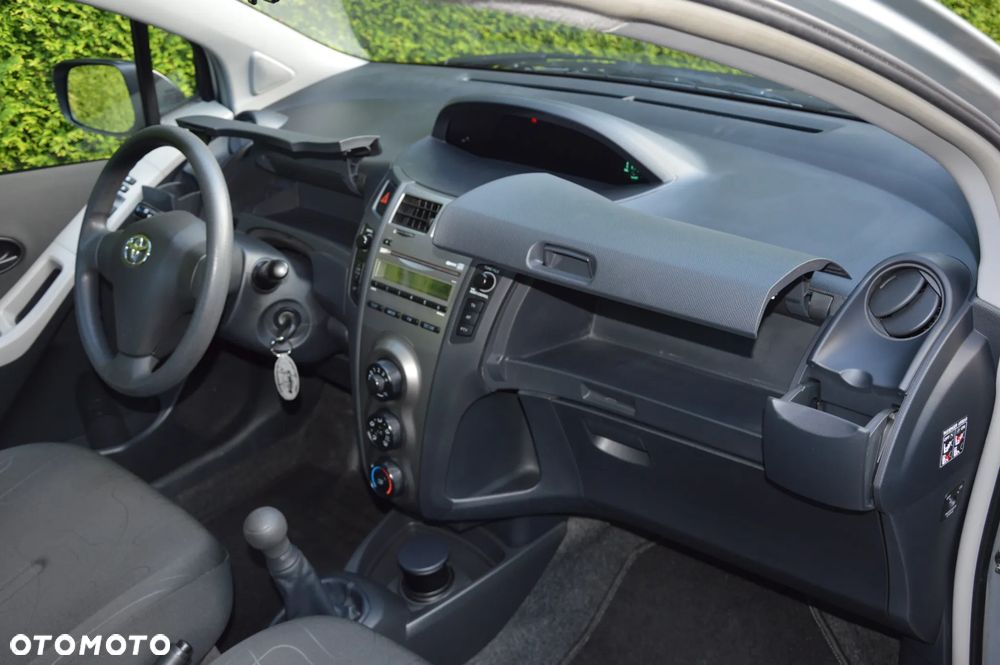 Toyota Yaris - 21