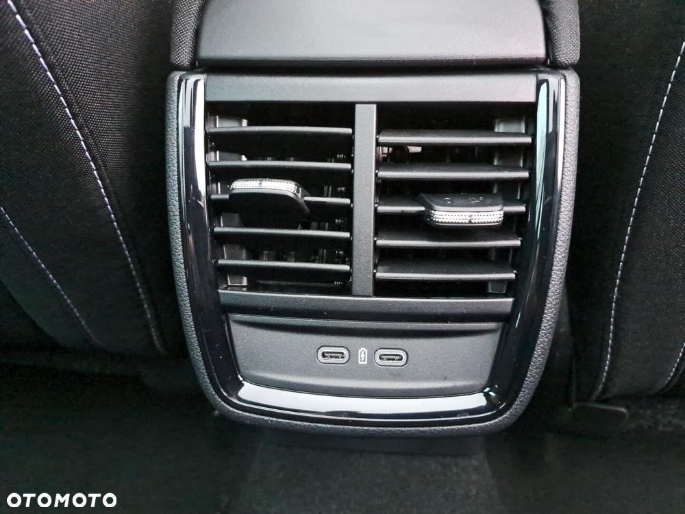 Skoda Scala 1.5 TSI Monte Carlo DSG - 37