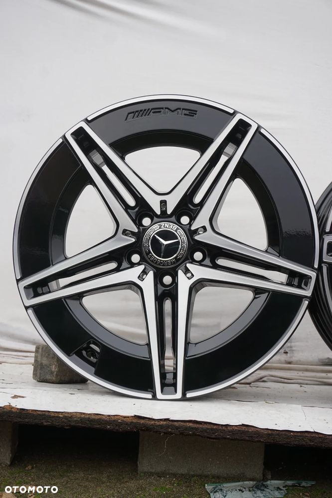 Mercedes-Benz OE W206  5x112 18 7,5J 8,5J stan bdb - 3