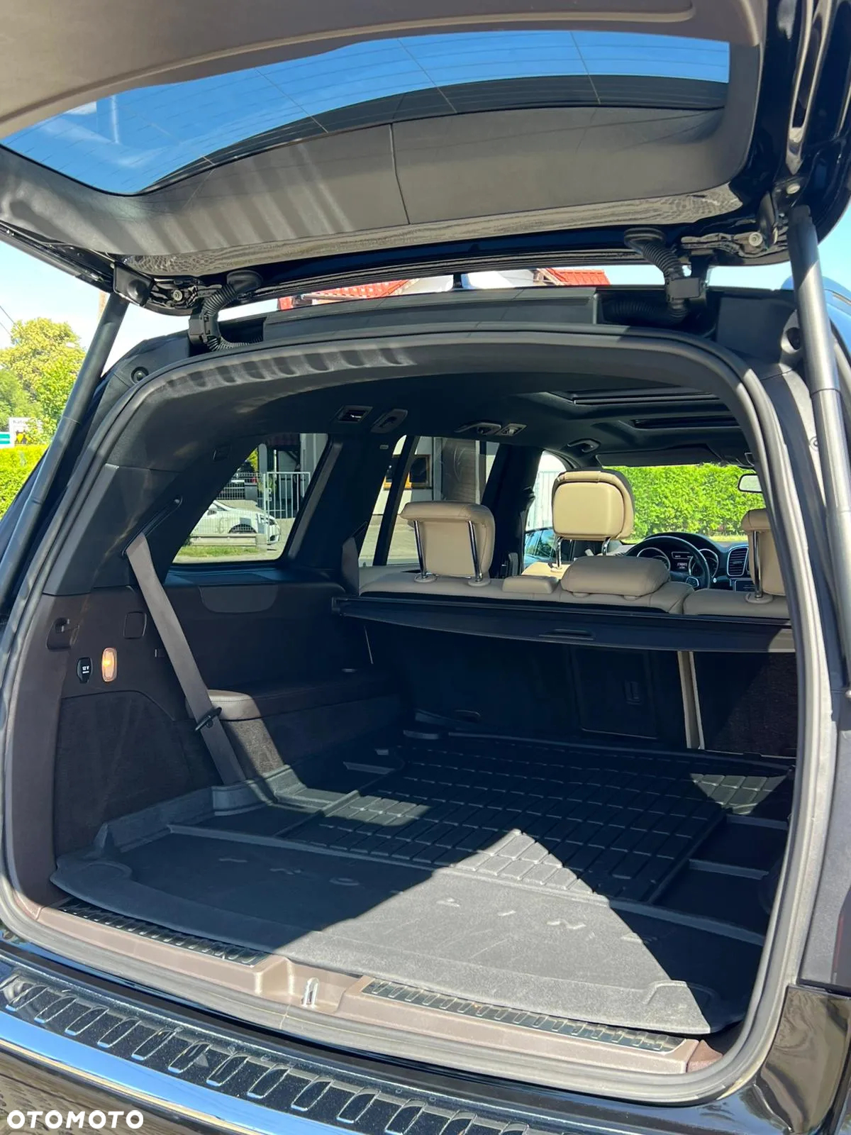 Mercedes-Benz GLS 350 d 4-Matic - 12
