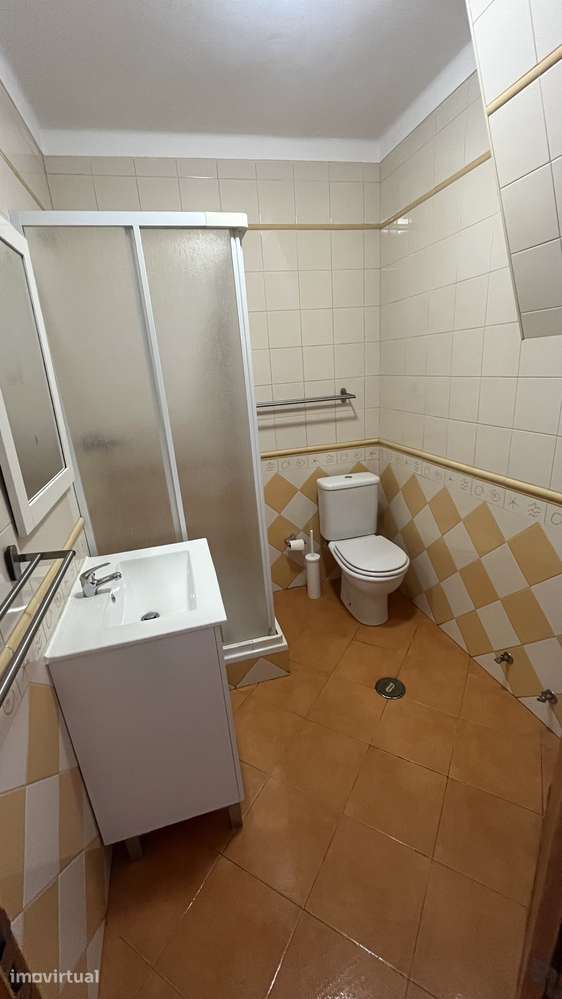 Moradia T3 em banda com 2 casas de banho - Grande imagem: 3/12