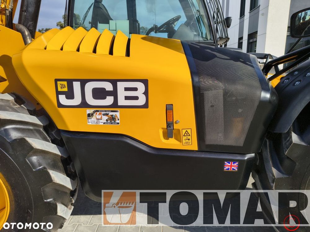 JCB 560-80 2018R agri plus - 11