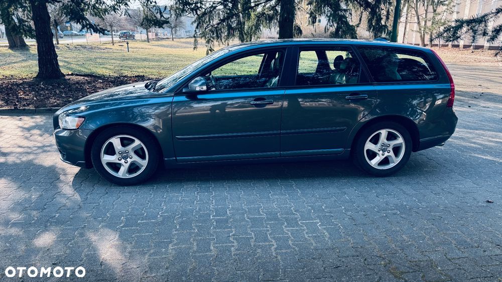 Volvo V50 - 2