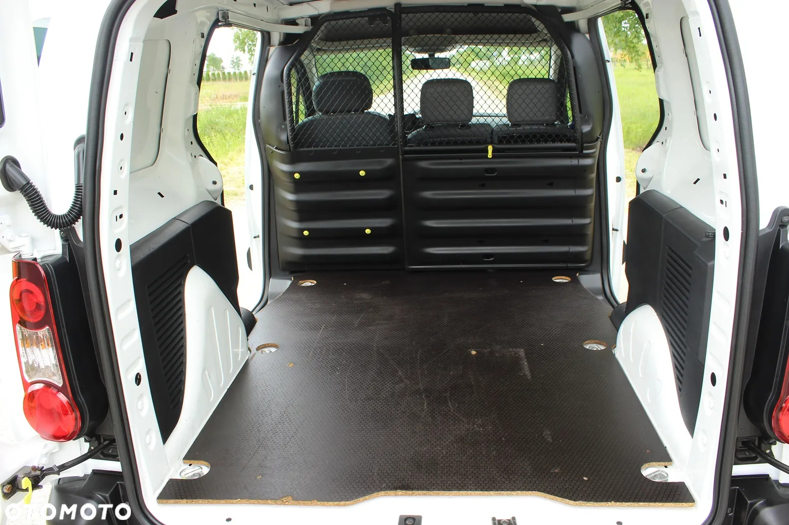 Citroën BERLINGO - 32