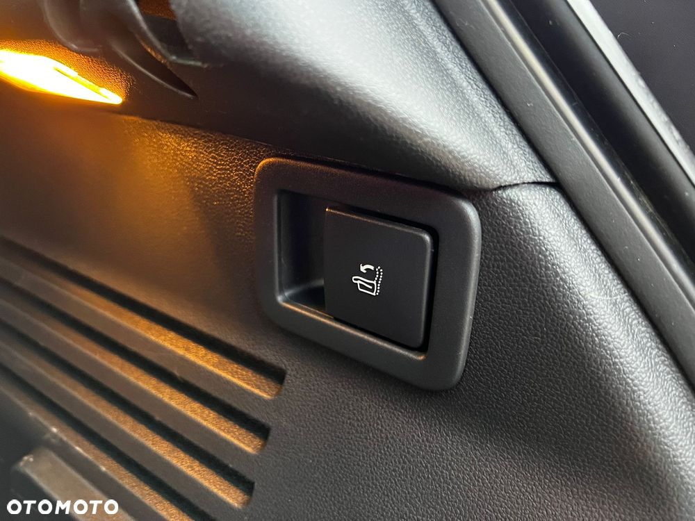 Peugeot 3008 BlueHDi 150 Stop & Start Active Business-Paket - 34