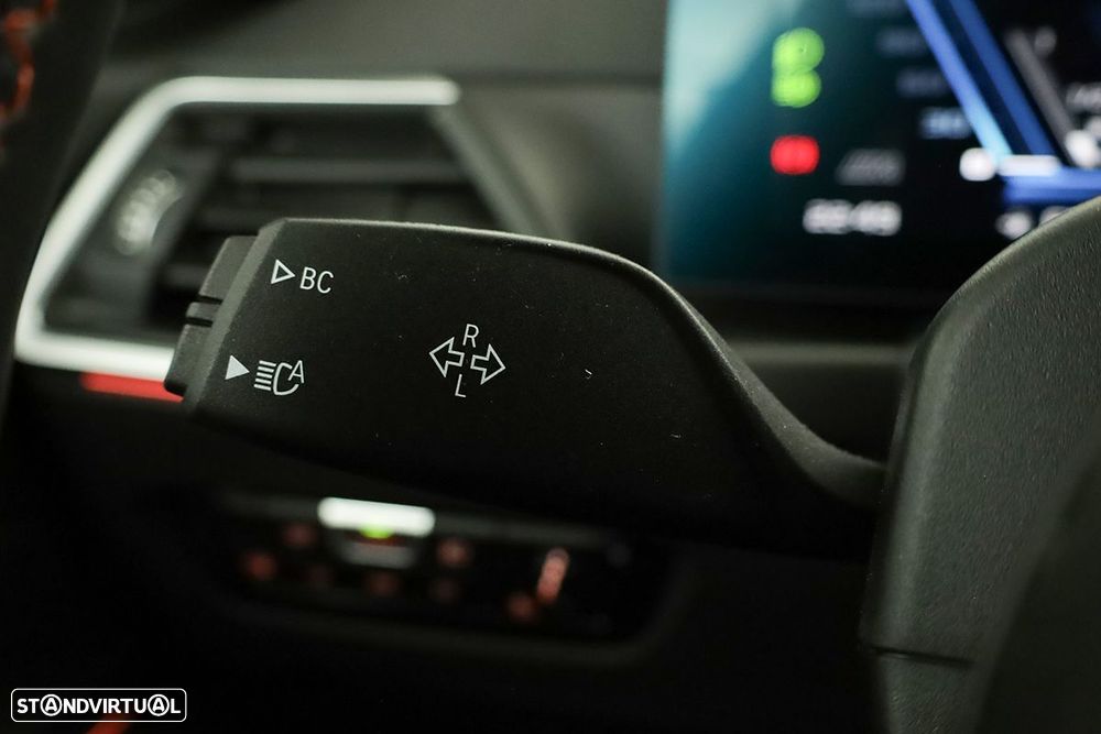 BMW M3 Competition xDrive - 21