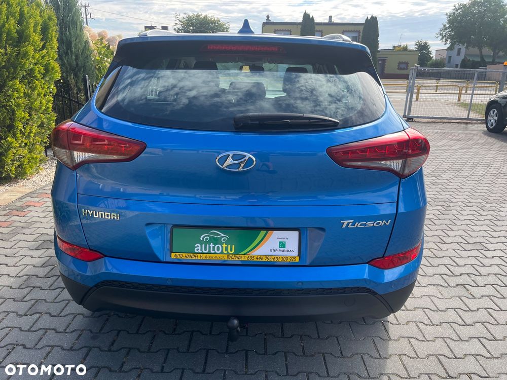 Hyundai Tucson blue 1.7 CRDi 2WD Intro Edition - 11