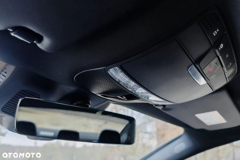 Mercedes-Benz CLS 220 d AMG - 26