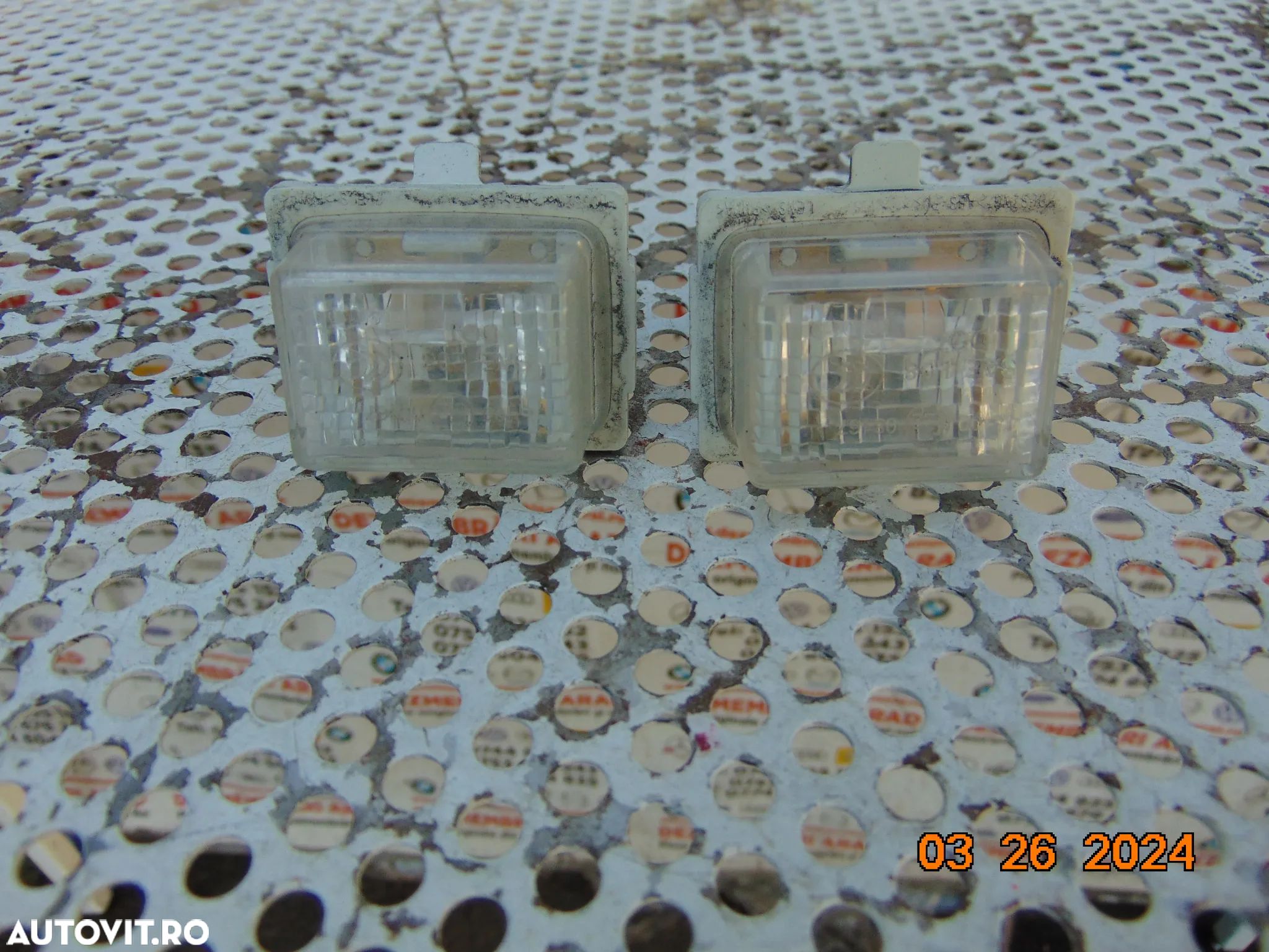 Lampa suplimentara Mercedes cla c117 haion s class w221  lampa numar lampi haion w204 - 1