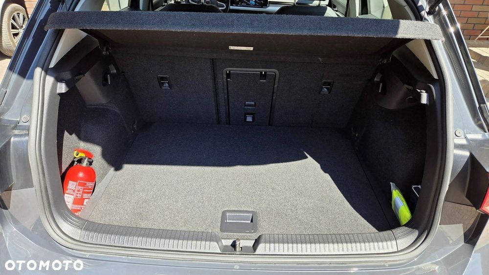 Volkswagen Golf - 19
