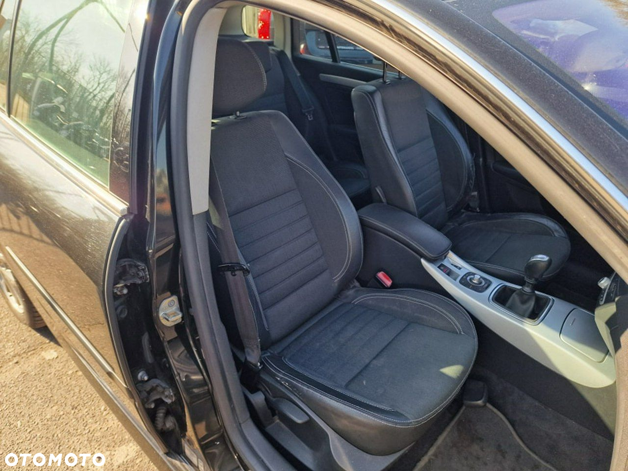 Renault Laguna dCi 150 FAP Dynamique - 27