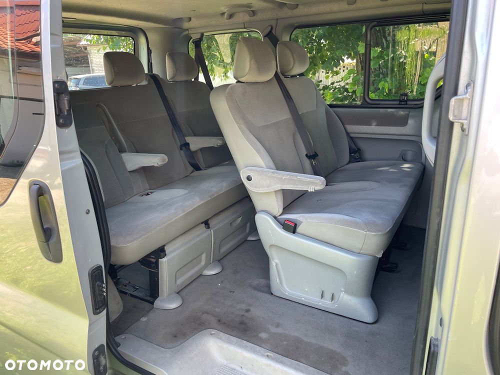 Opel Vivaro - 9
