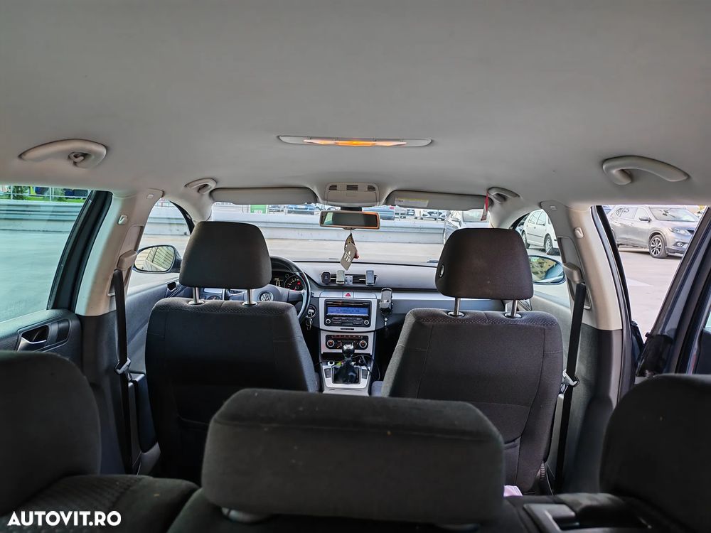 Volkswagen Passat - 13