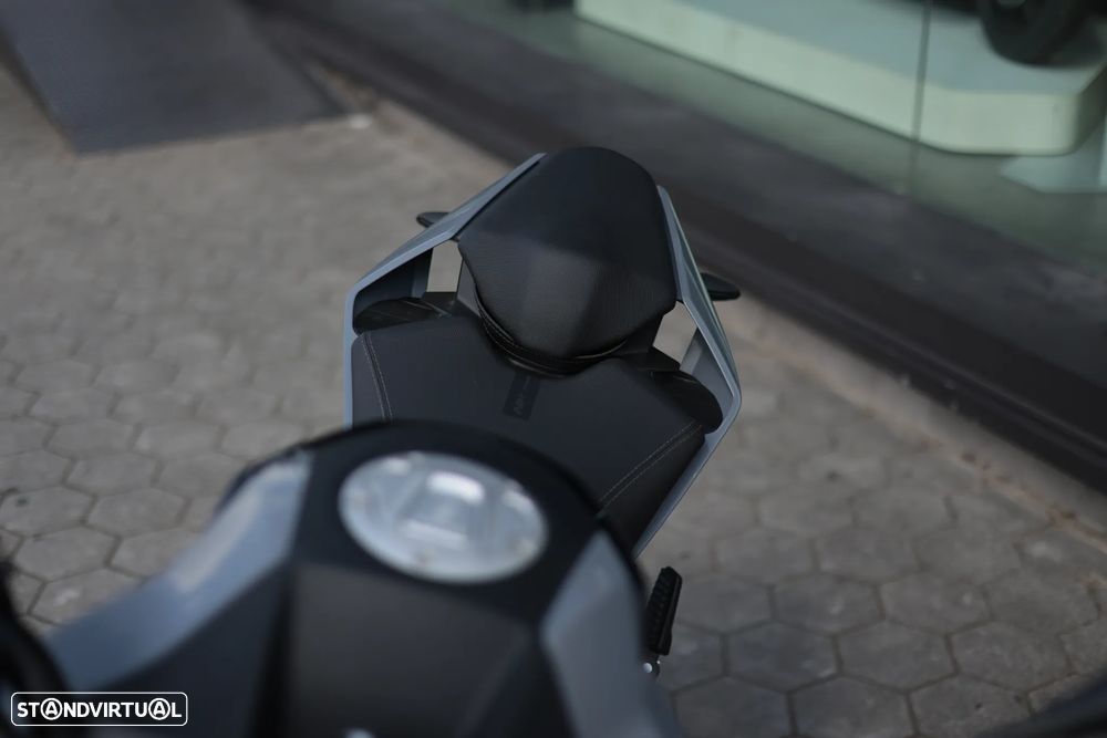 CF Moto 300NK - 3