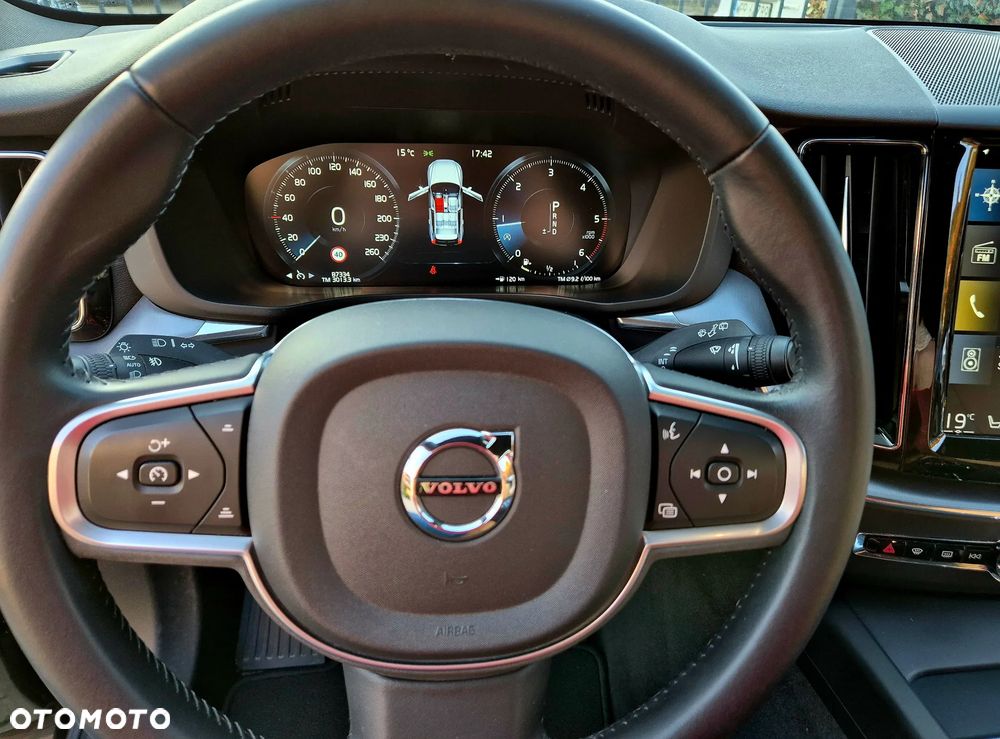 Volvo XC 60 D4 Momentum - 13