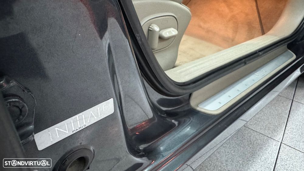 Renault Laguna 1.9 dCi Initiale - 19