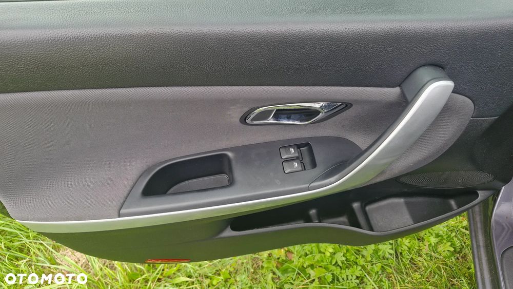 Kia Ceed - 10