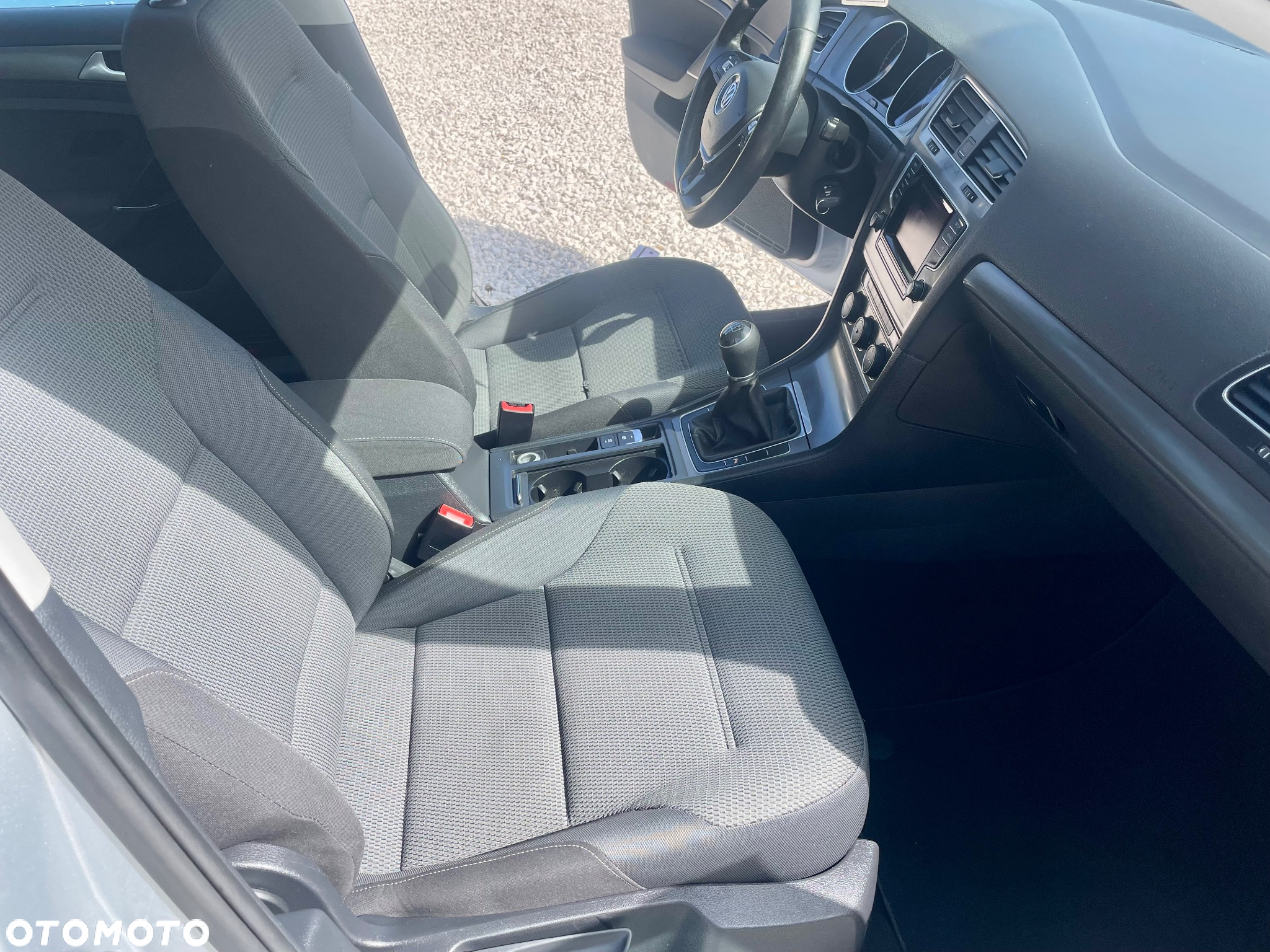 Volkswagen Golf VII 1.6 TDI BMT Comfortline - 37
