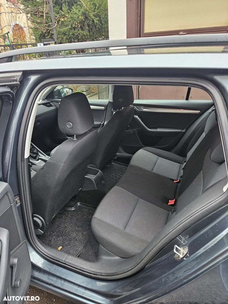 Skoda Octavia 1.6 TDI GREENLINE - 12