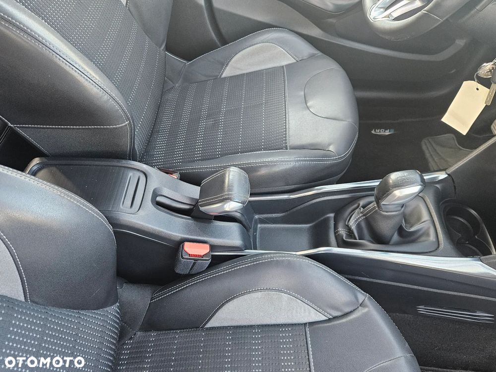 Peugeot 2008 1.6 e-HDi Active S&S - 19