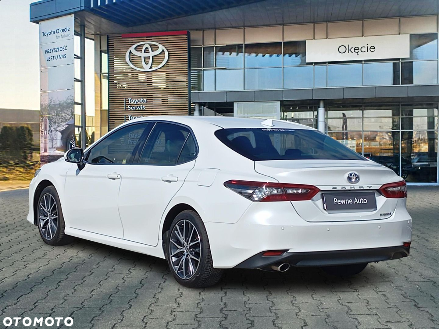 Toyota Camry 2.5 Hybrid Executive CVT - 4
