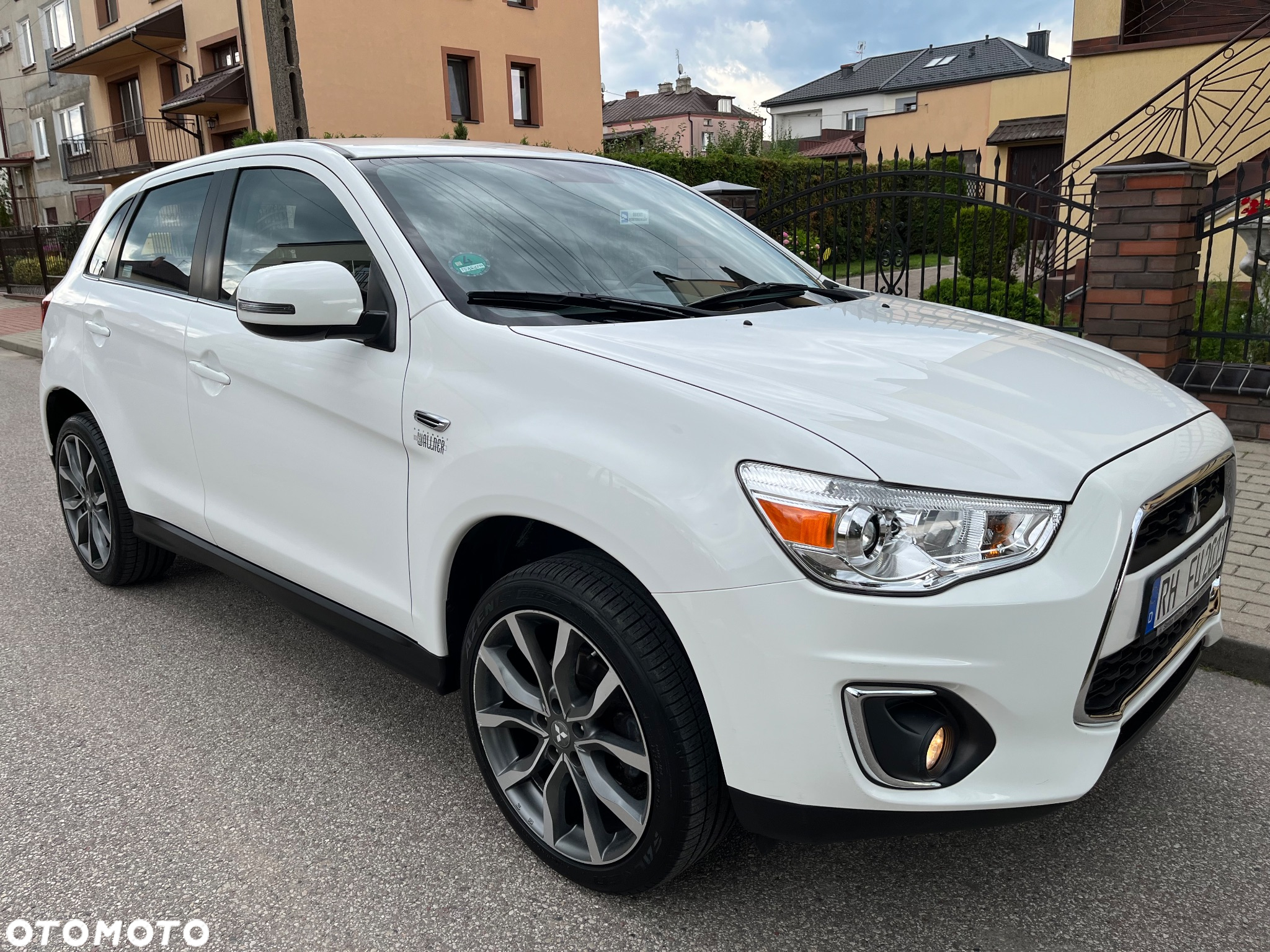 Mitsubishi ASX 1.6 2WD Diamant Edition - 3