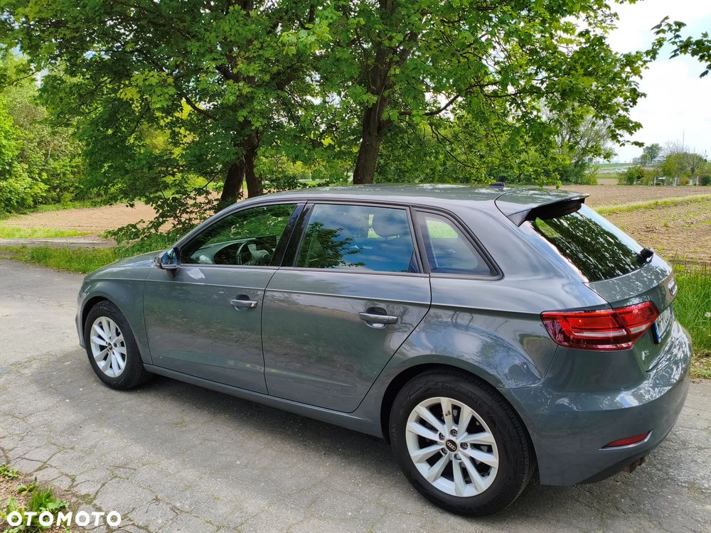Audi A3 Sportback 35 TFSI S tronic - 13