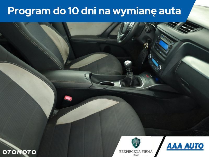 Toyota Avensis - 9