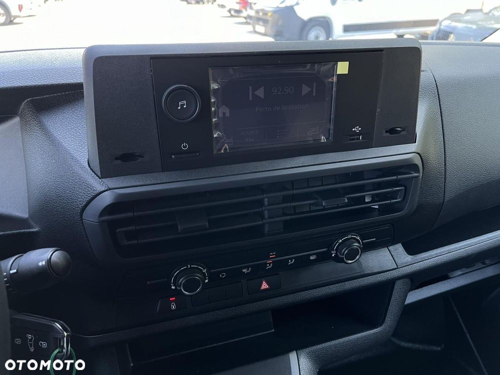 Opel Vivaro - 19