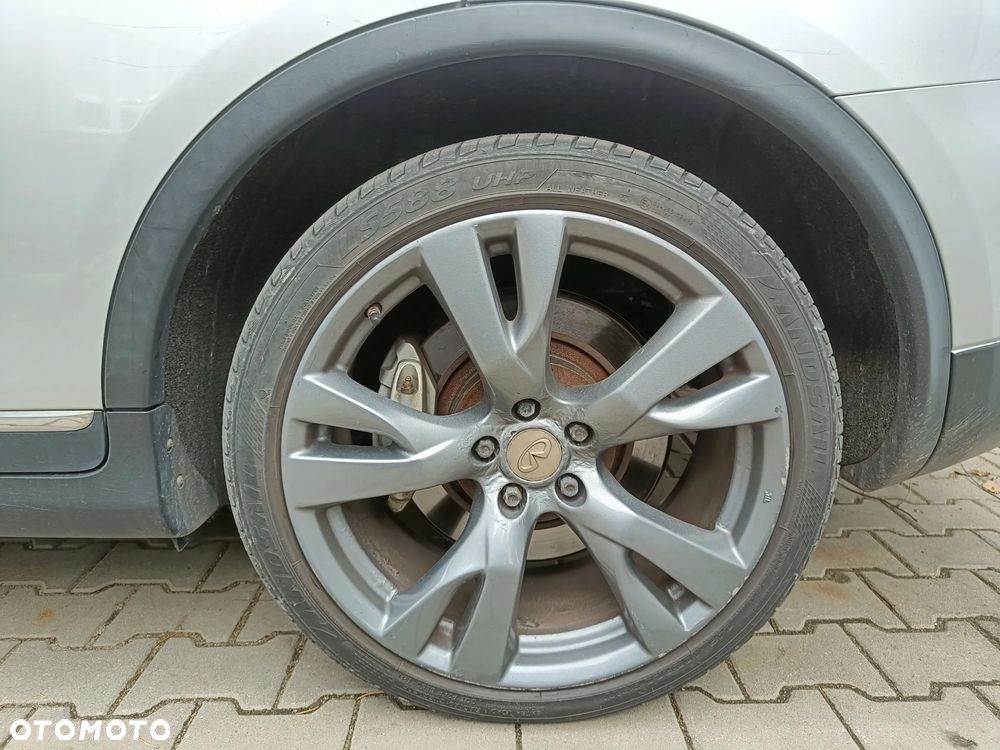 Infiniti EX - 10