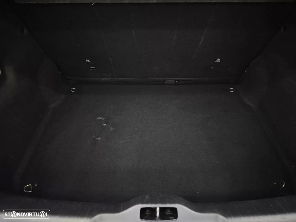 Citroën C4 Cactus 1.5 BlueHDi Shine Pack — fotografia 17