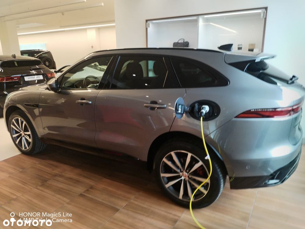 Jaguar F-Pace P400e AWD R-Dynamic SE - 2
