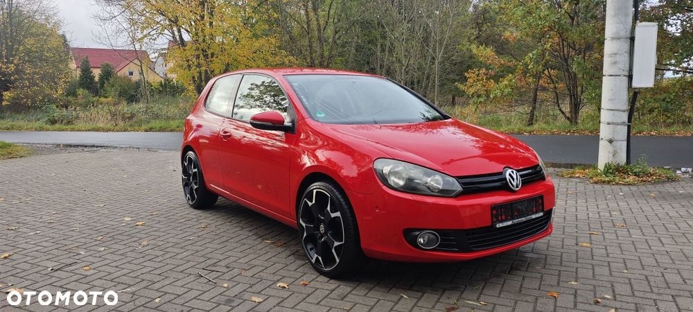 Volkswagen Golf - 1