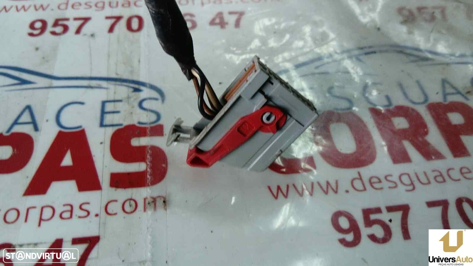 ESPELHO RETROVISOR DIREITO FIAT STILO 2003 - - 1