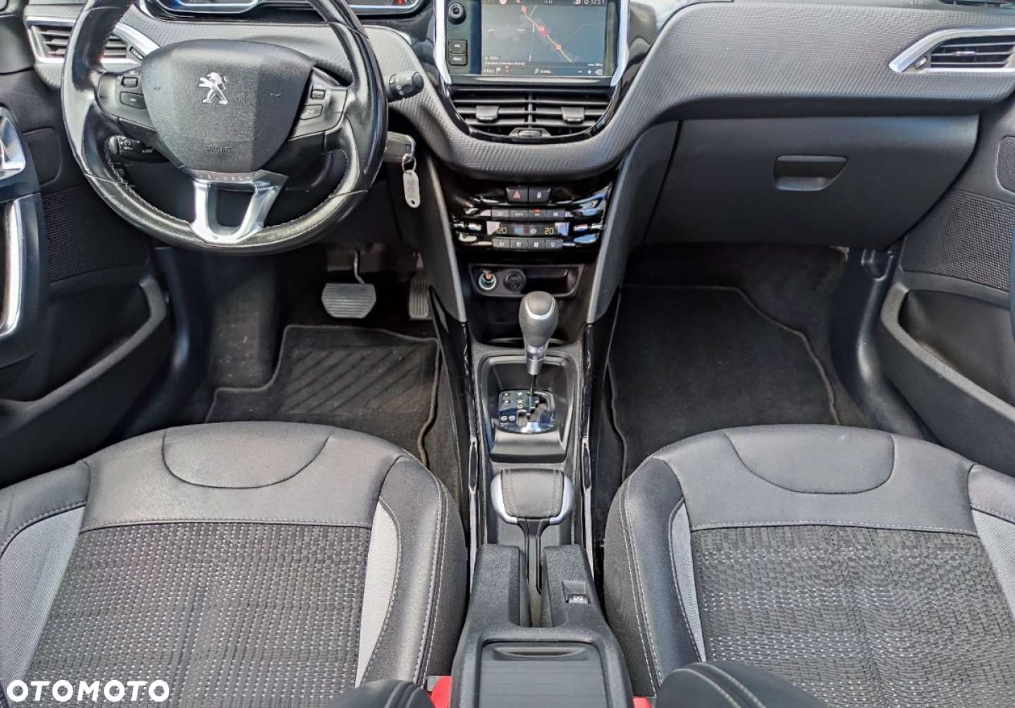 Peugeot 2008 PureTech 110 Stop&Start EAT6 Allure - 31