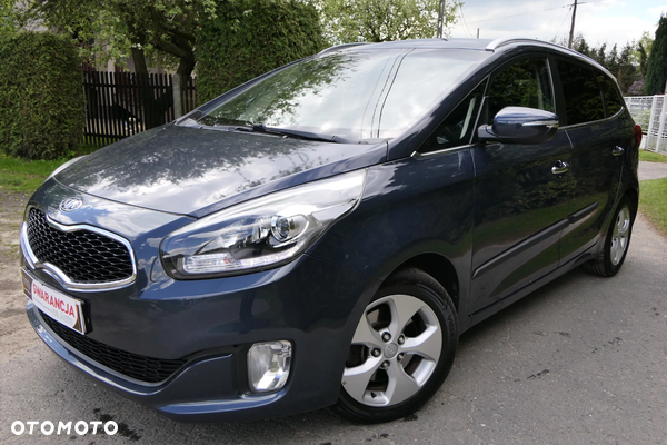 Kia Carens 1.7 CRDi 136 Dream Team Edition